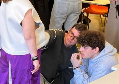 COULISSES ()