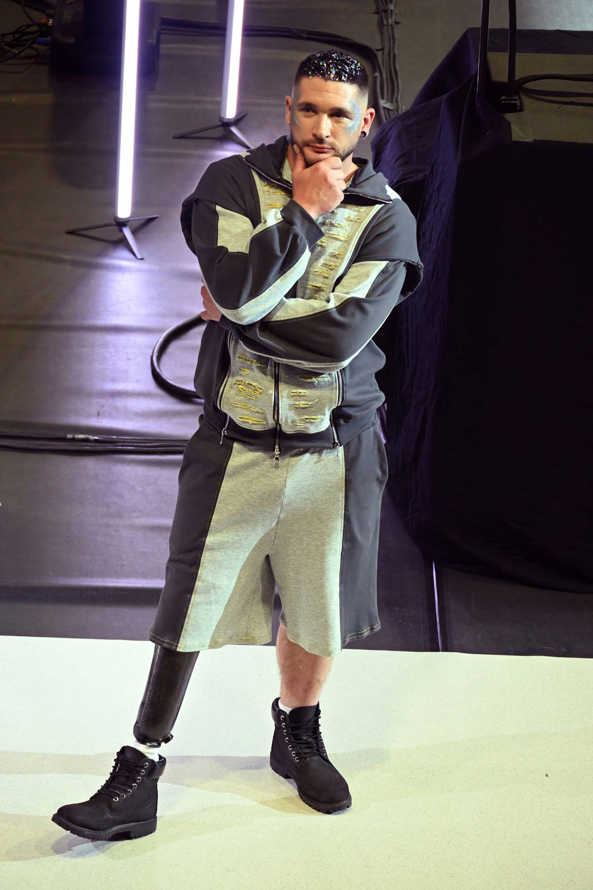 every bodies defile handicap credits emmanuel duguet ()
